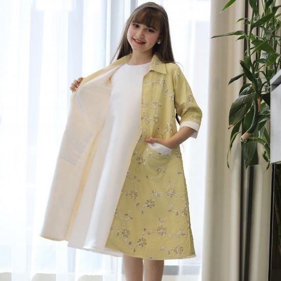 صورة طقم بناتي فستان وجاكيت مشجر أصفر بجيبين خارجية | تصميم رسمي - 1193